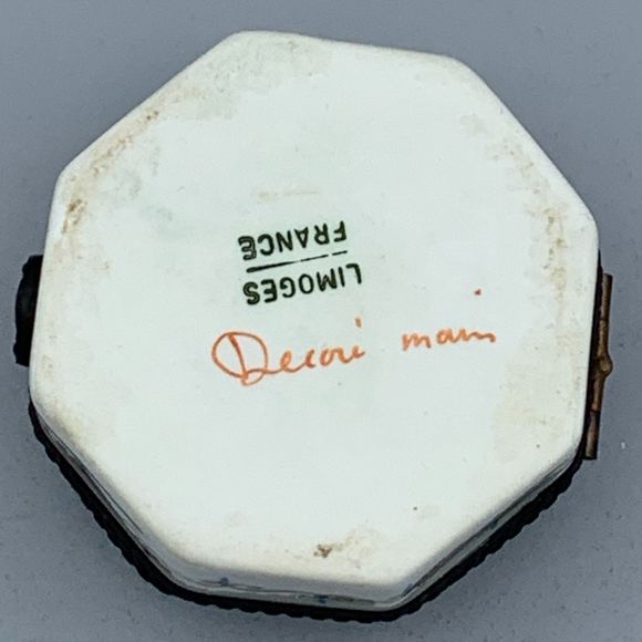 Limoges France Octagon Shaped Hinged Trinket Box Love Birds TENDRESSE Decor Main - Picture 2 of 14